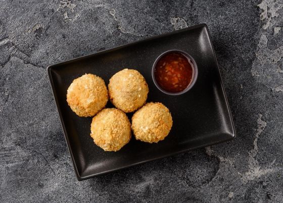 "Дуэт" сырно-куриных боллов