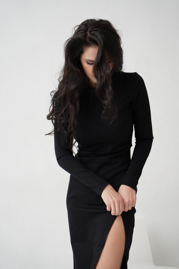 Платье Forza с разрезом черное