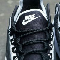 NIKE MEN ZOOM 2K White /Black