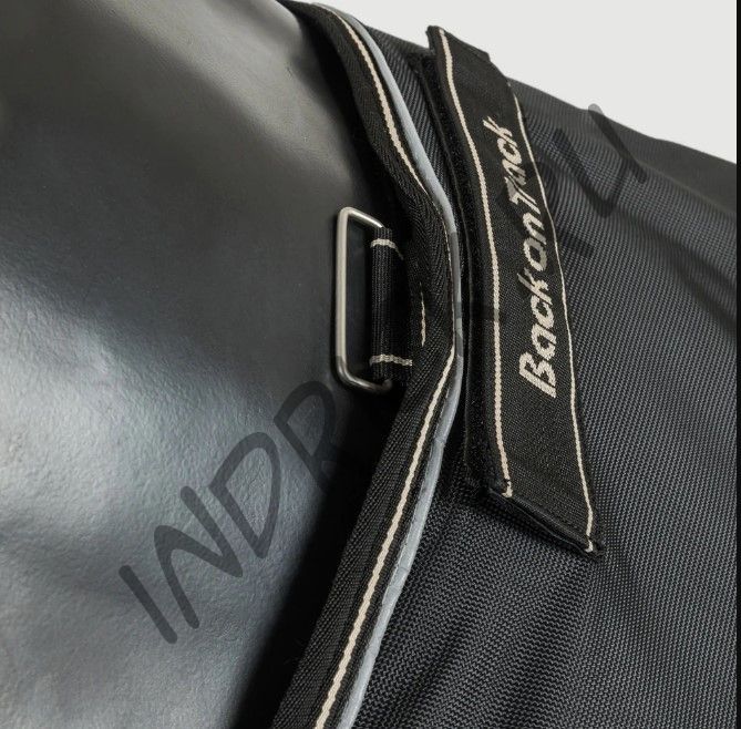 Попона для лошади Back on Track Obsidian наполнитель 0, 150, 300 гр