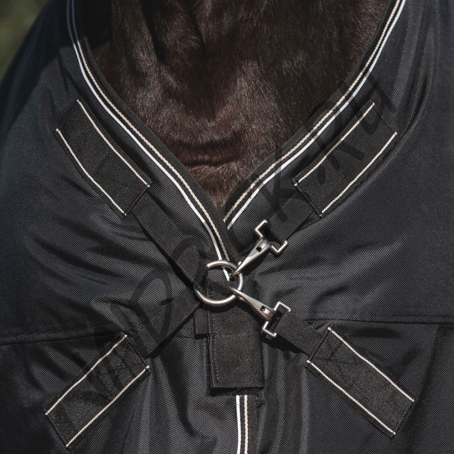 Попона для лошади Back on Track Obsidian наполнитель 0, 150, 300 гр