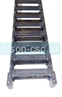 Кабель-канал гибкий 25х103 R75 открытый, усиленный TMX2500.103.75 (крепления в комплекте)