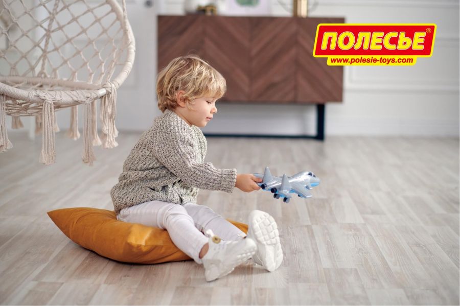 Самолёт-истребитель "Шторм" (в пакете)