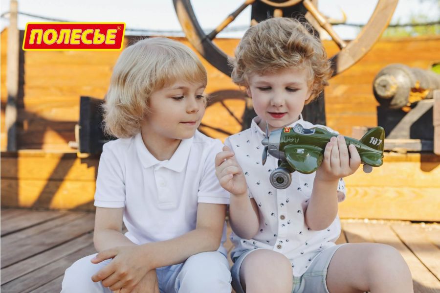 Самолёт "Омега" военный (в коробке)