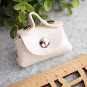 Кукольный аксессуар - Сумочка для куклы молочная перламутровая 6,5 см