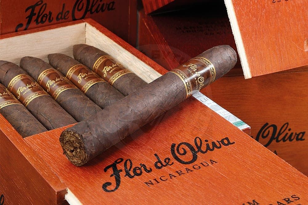 Никарагуанские сигары Flor de Oliva Toro