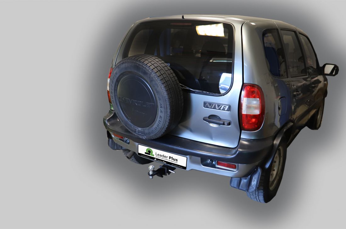 Фаркоп ВАЗ 2123 Chevrolet Niva / Шевроле Нива / Шнива 1999-2020, Lada Niva 2020-2021, Lada Niva Travel 2021- съемное крепление шара под американский квадрат
