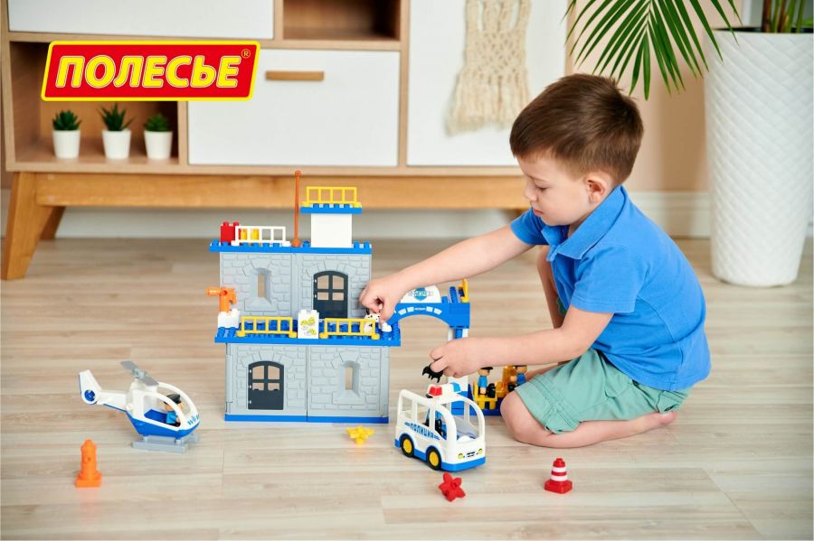 Конструктор "Макси" - "Полицейский участок" (94 элемента) (в коробке)