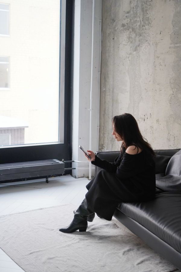 Платье Nebbia бесшовное черное