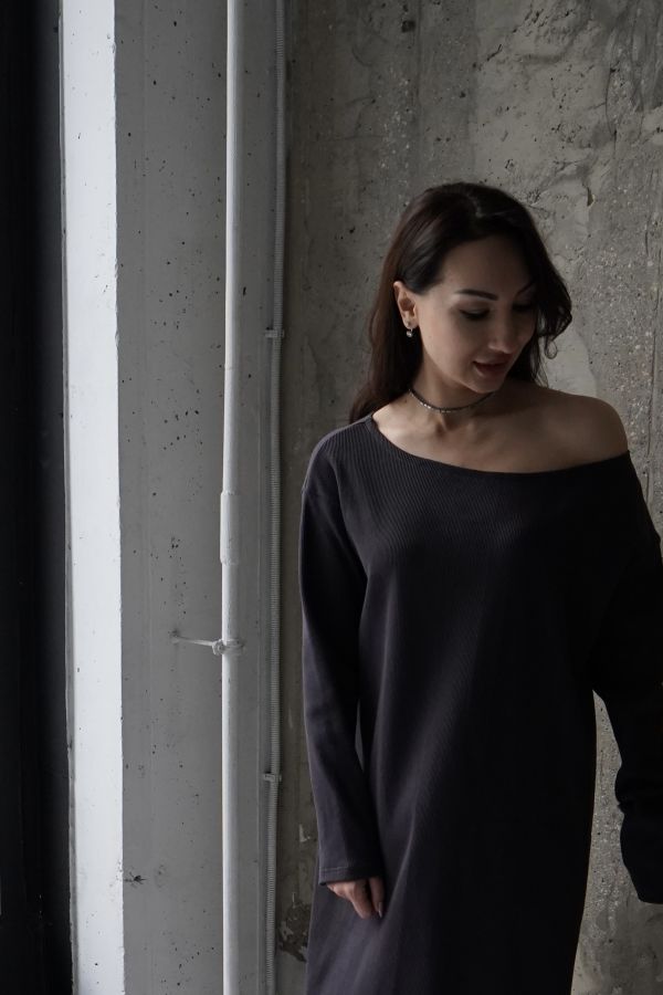 Платье Nebbia бесшовное графит