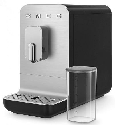 Кофемашина Smeg BCC13BLMEU