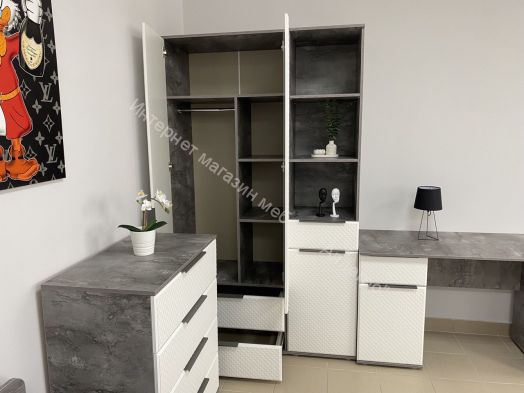 Пенал 1-ств. с ящиком и полками "Лео 2" 450