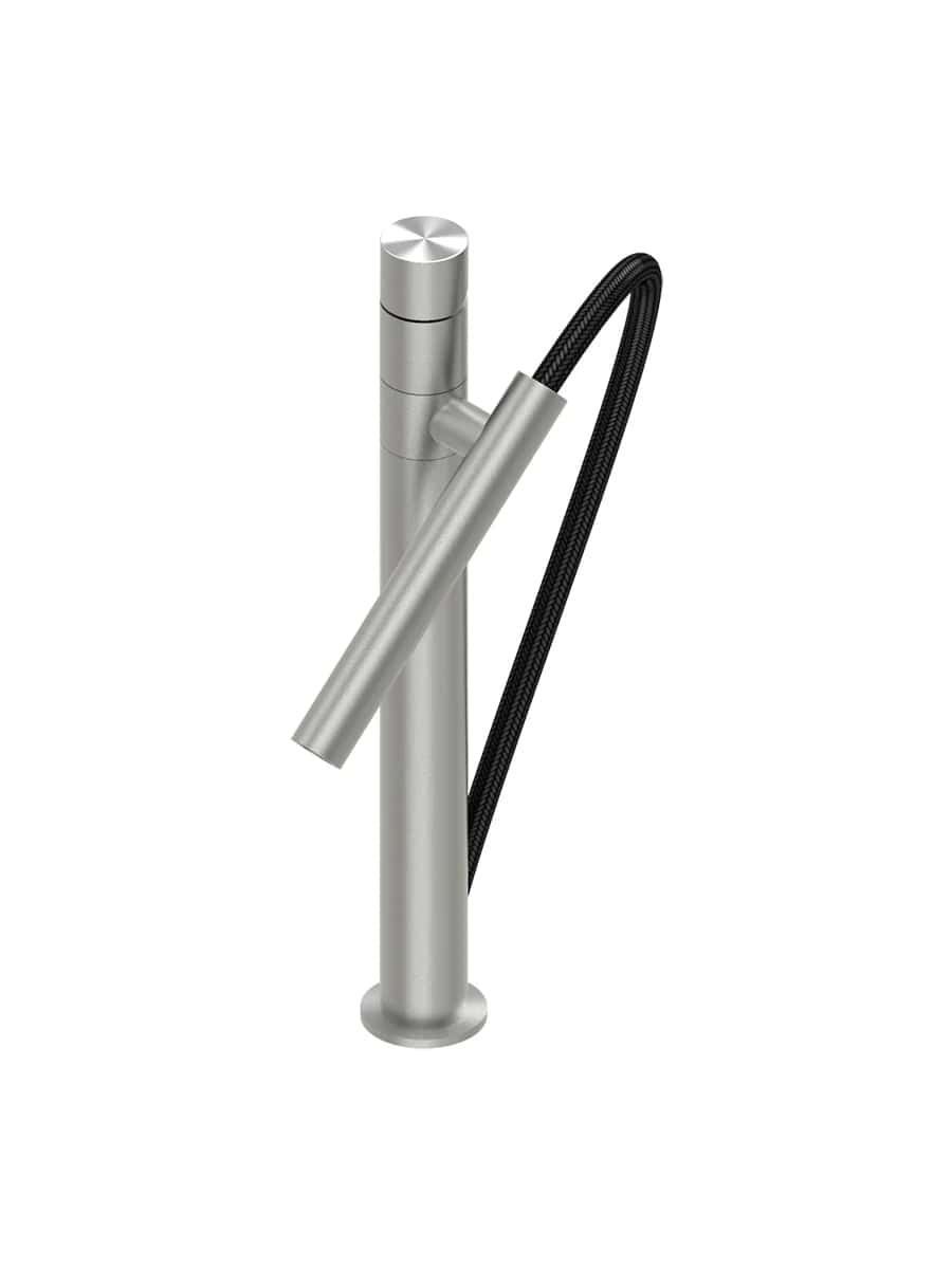 Кухонный смеситель Quadro design Kitchen Inox 400B с выдвижным изливом цена от 120 285 ₽ Фото Кухонный смеситель Quadro design Kitchen Inox 400B с выдвижным изливом