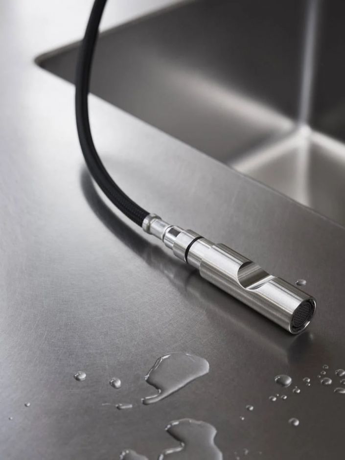 Кухонный смеситель Quadro design Kitchen Inox 463.23.700 с выдвижным изливом ФОТО