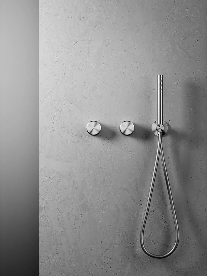 Смеситель для душа Quadro design Stereo 16 68 на три отверстия ФОТО