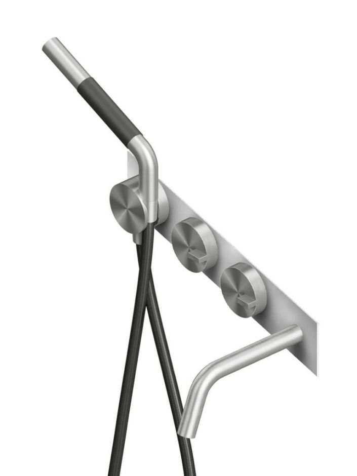 Смеситель для ванны и душа Quadro design Q 18 69R с изливом