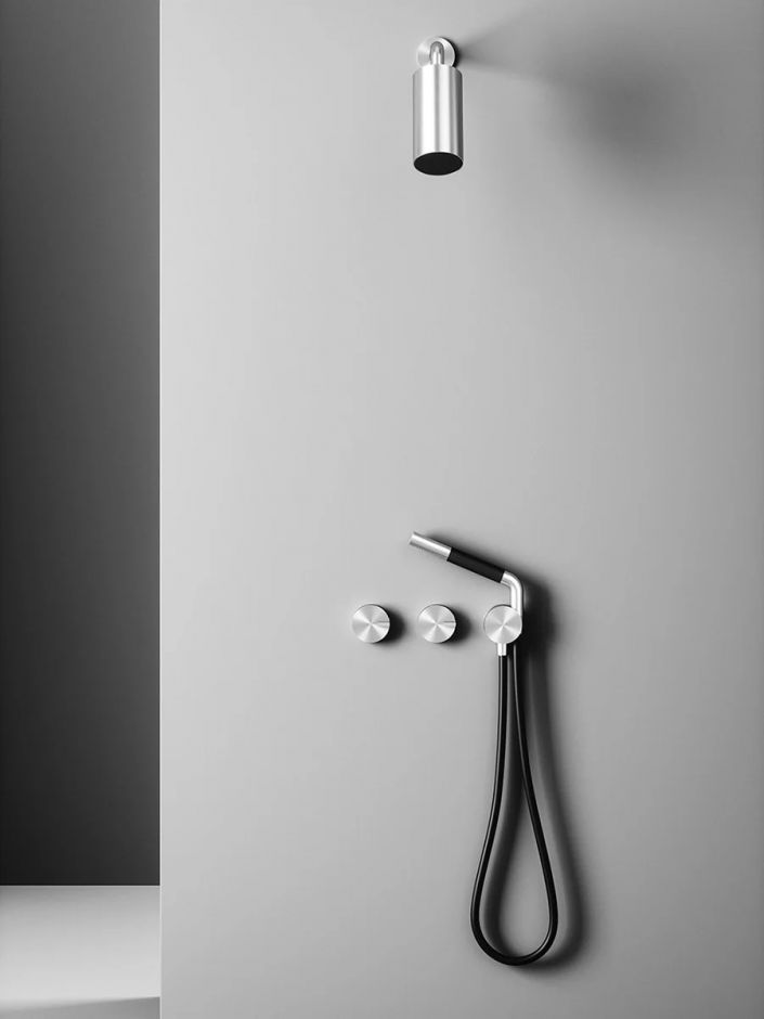 Смеситель для душа Quadro design Q 18 68 настенный ФОТО