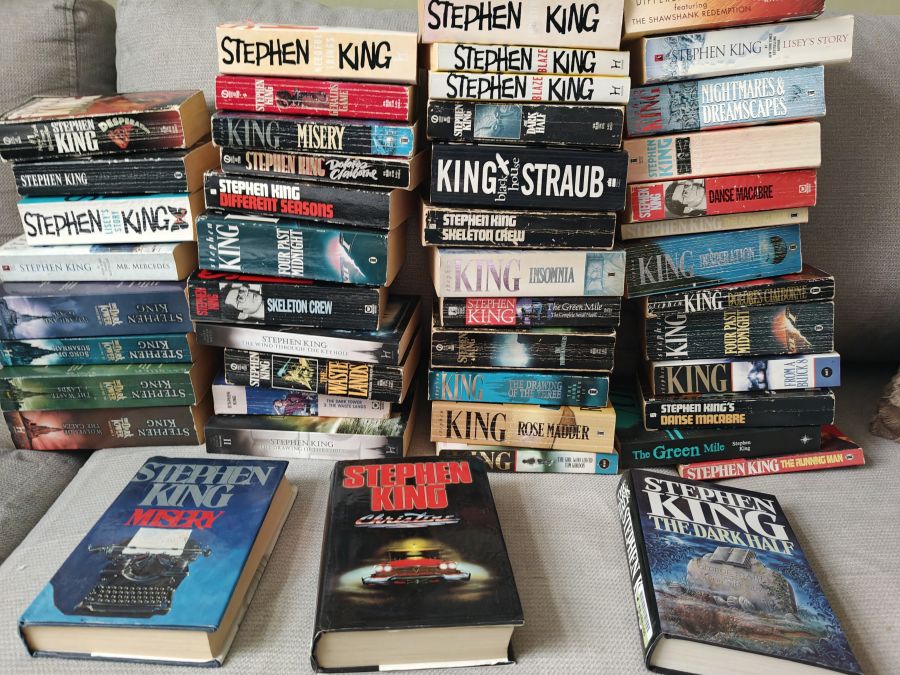 Коллекция Стивена Кинга на английском, есть первые издания, любая книга 1490 рублей❗