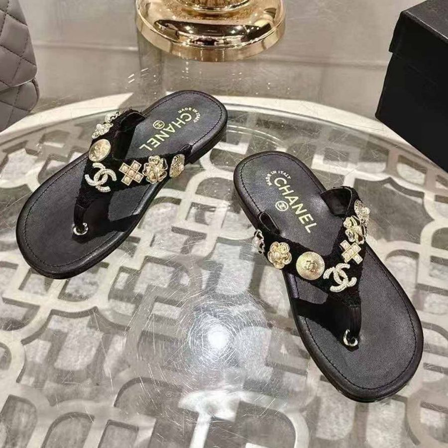 Шлепанцы CHANEL Premium
