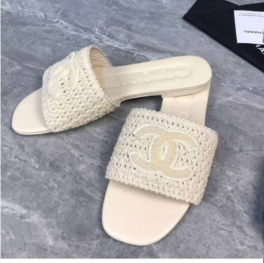 Шлепанцы CHANEL Premium