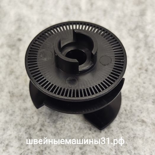 Деталь позиционера иглы Brother NX 600 и др. Диаметр внешний 43,5 мм; длина 39,1 мм (уценка - царапины)      Цена 500 руб.