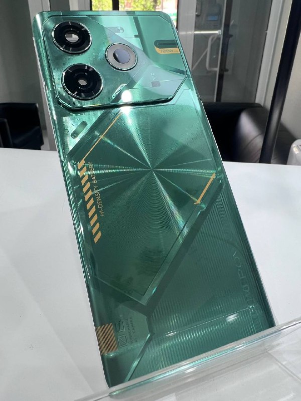 Tecno pova 6 neo  задняя крышка  оригинал с разбора зеленая