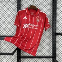 Домашняя форма Nottingham Forest 25/26