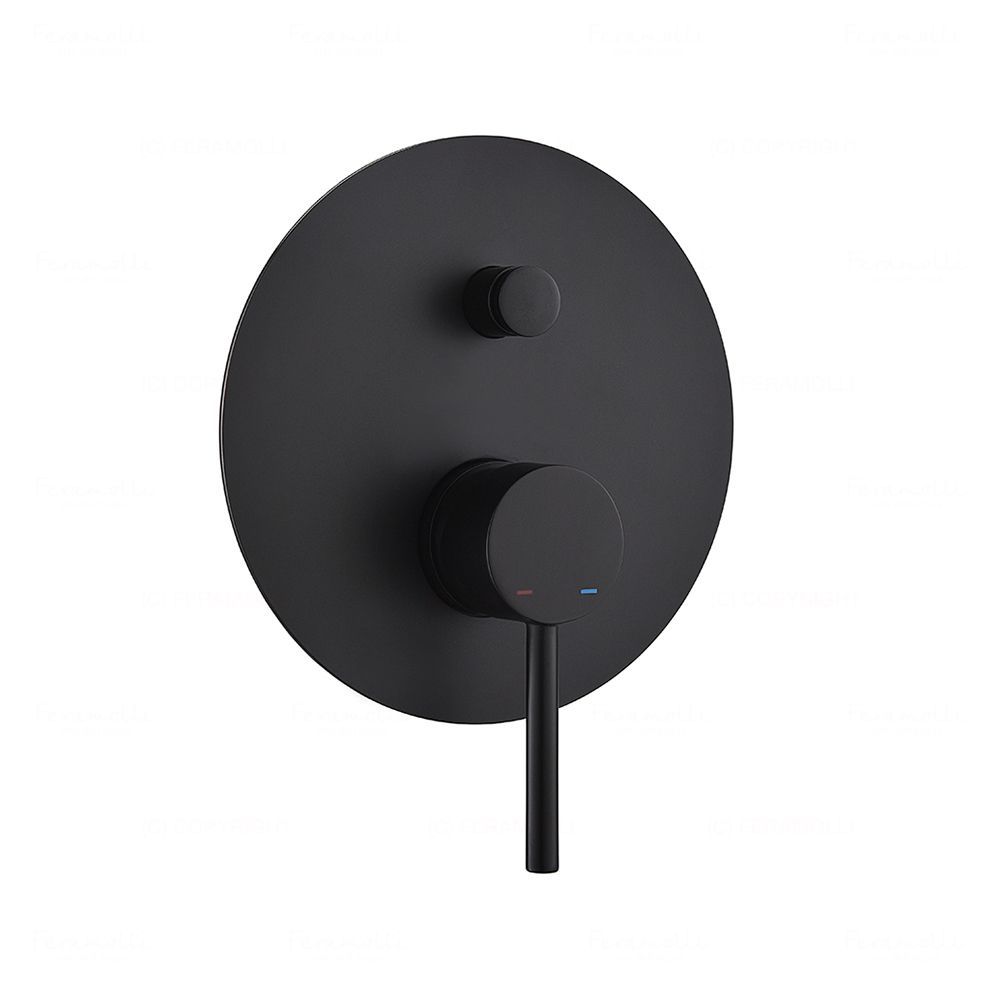 Смеситель однорычажный скрытого монтажа ванна/душ Feramolli BL630, черный цена от 28 863 ₽ Фото Смеситель однорычажный скрытого монтажа ванна/душ Feramolli BL630, черный