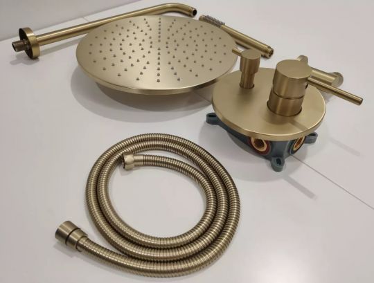 Душевая система Feramolli GL703-12 (30см.), золото схема 6