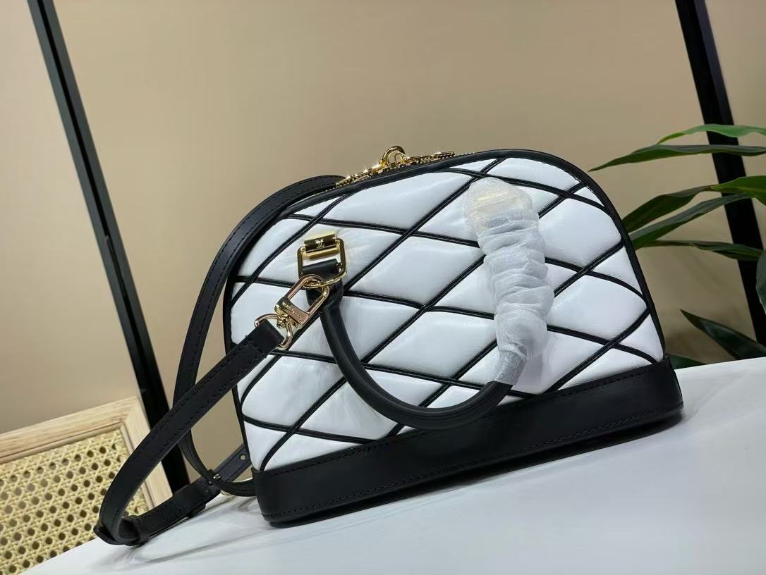 Louis Vuitton Alma BB