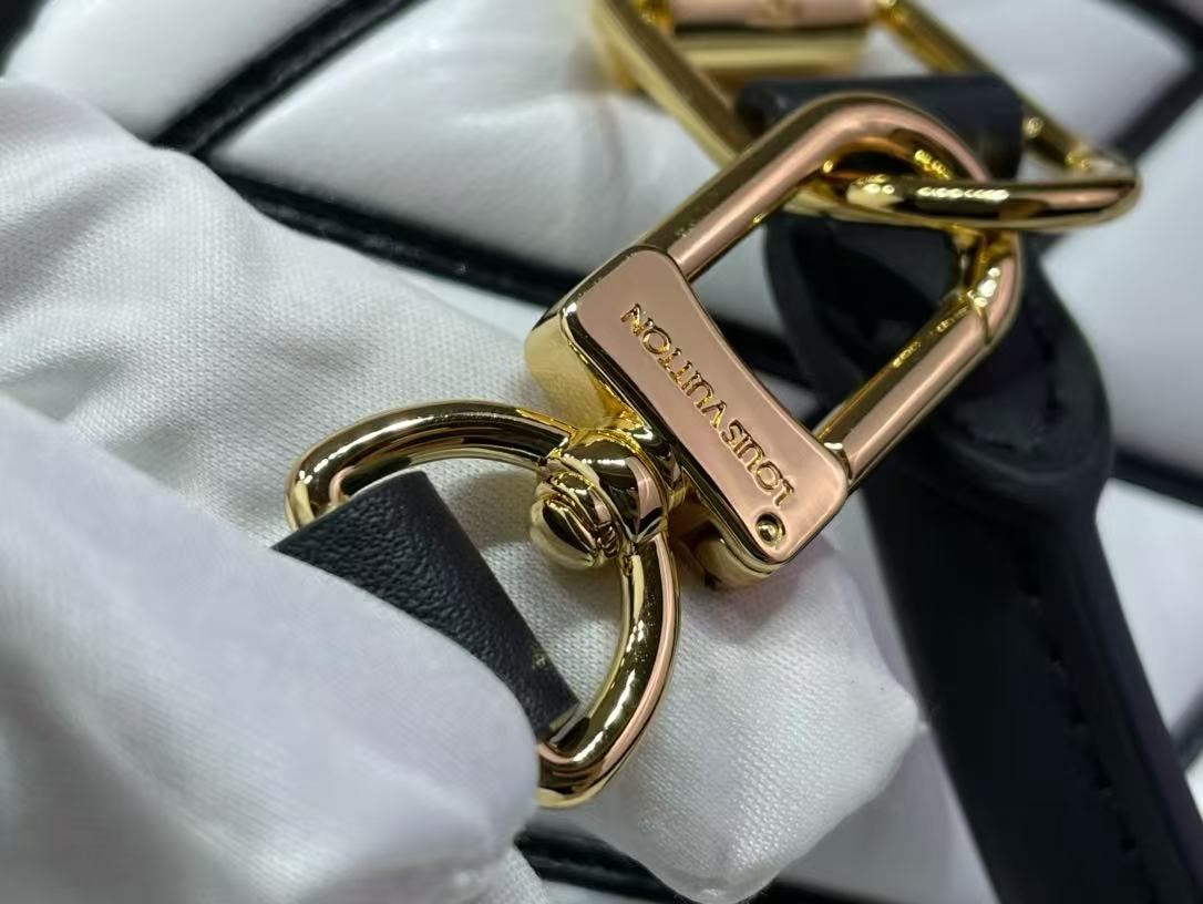 Louis Vuitton Alma BB