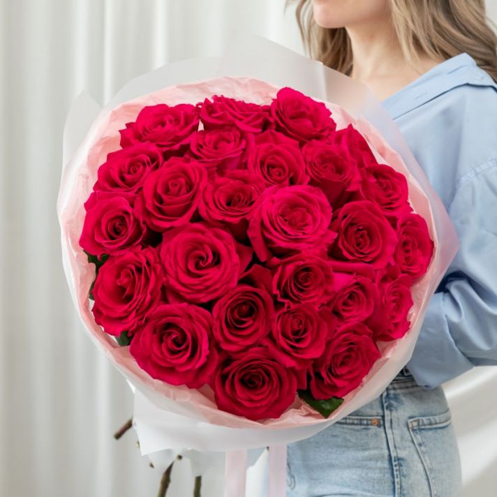 Розовая роза от 11 шт