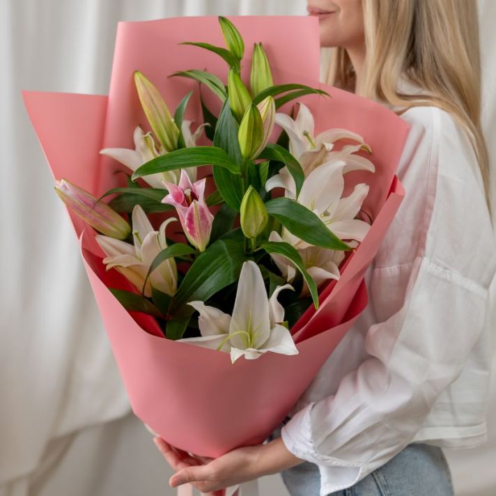 Лилии от 3 шт