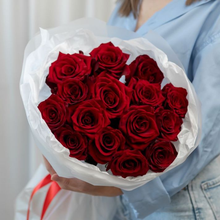 Красная роза от 7 шт