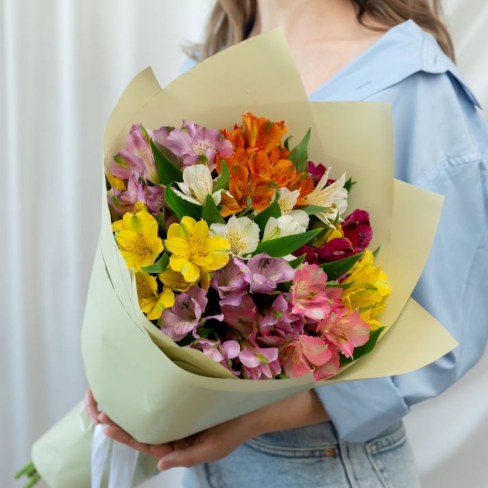 Альстромерия от 9 шт