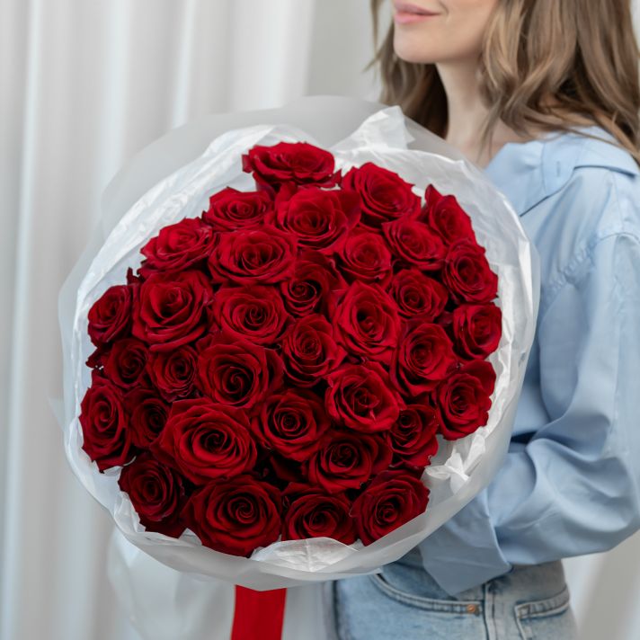 35 красных роз (Эквадор)