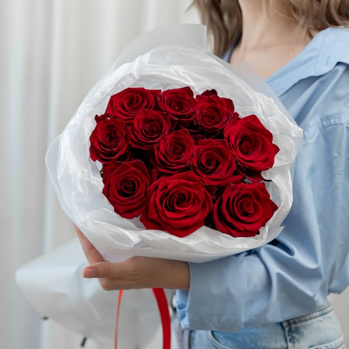 11 красных роз (Эквадор)