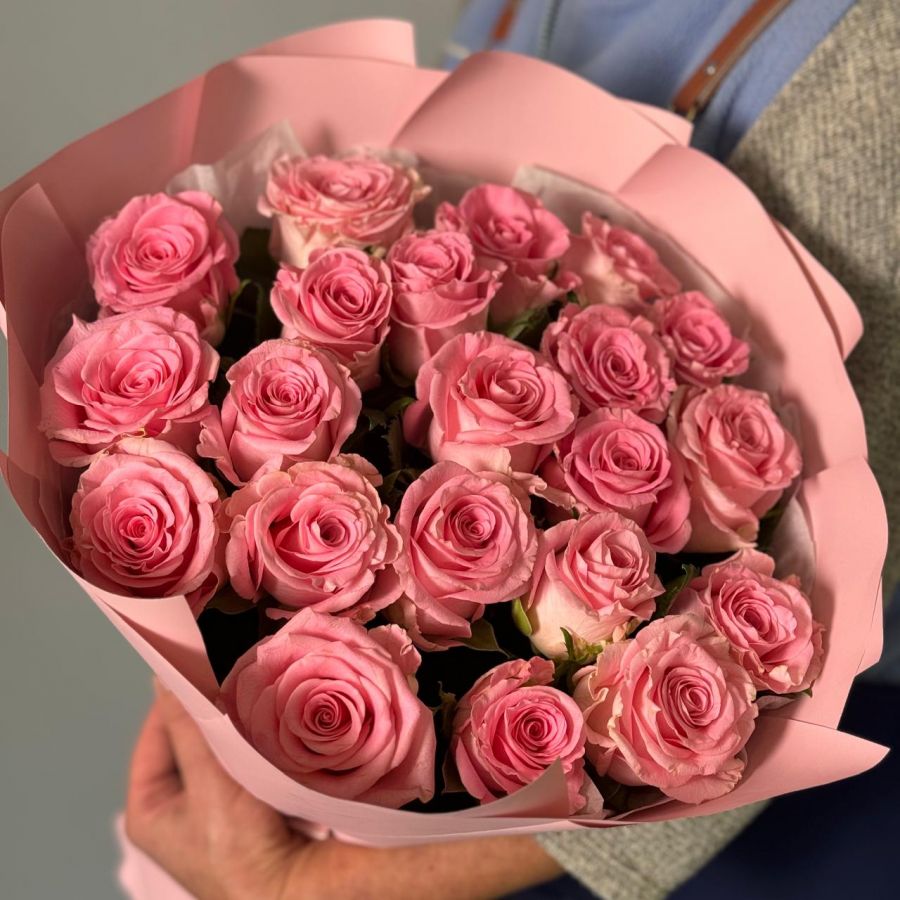 Букет розовых роз 21 шт