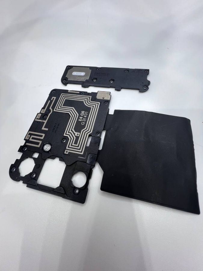 Samsung Galaxy A35 прижимные пластины