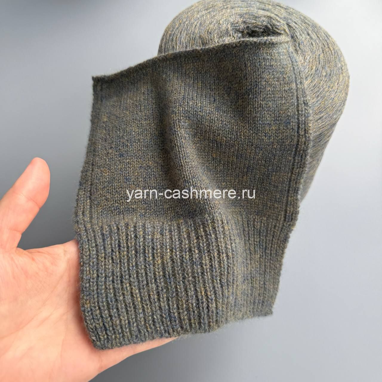 Бобинный 100% кашемир.  Бензин  2/26 1300м./100 гр