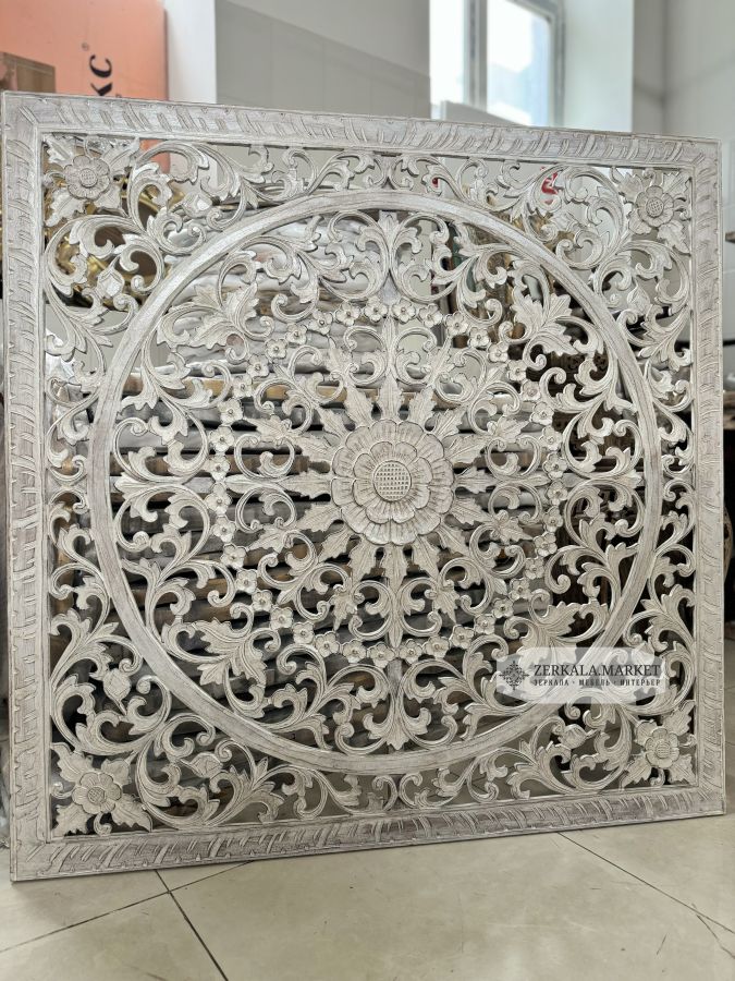 Резное панно 120х120 см