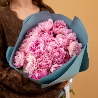 15 пионов