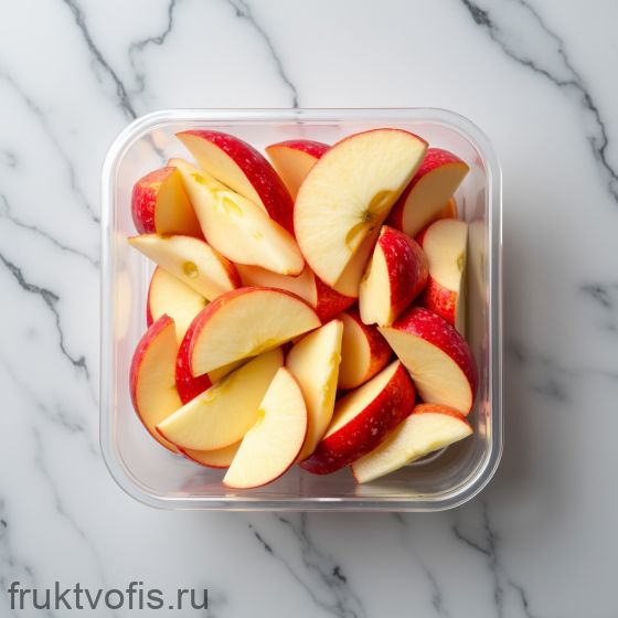 Контейнер с дольками красного яблока 200г