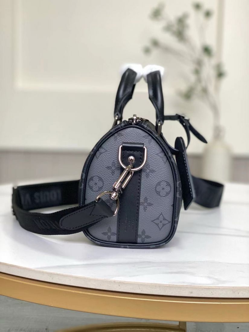 Louis Vuitton Keepall Bandouliere 25