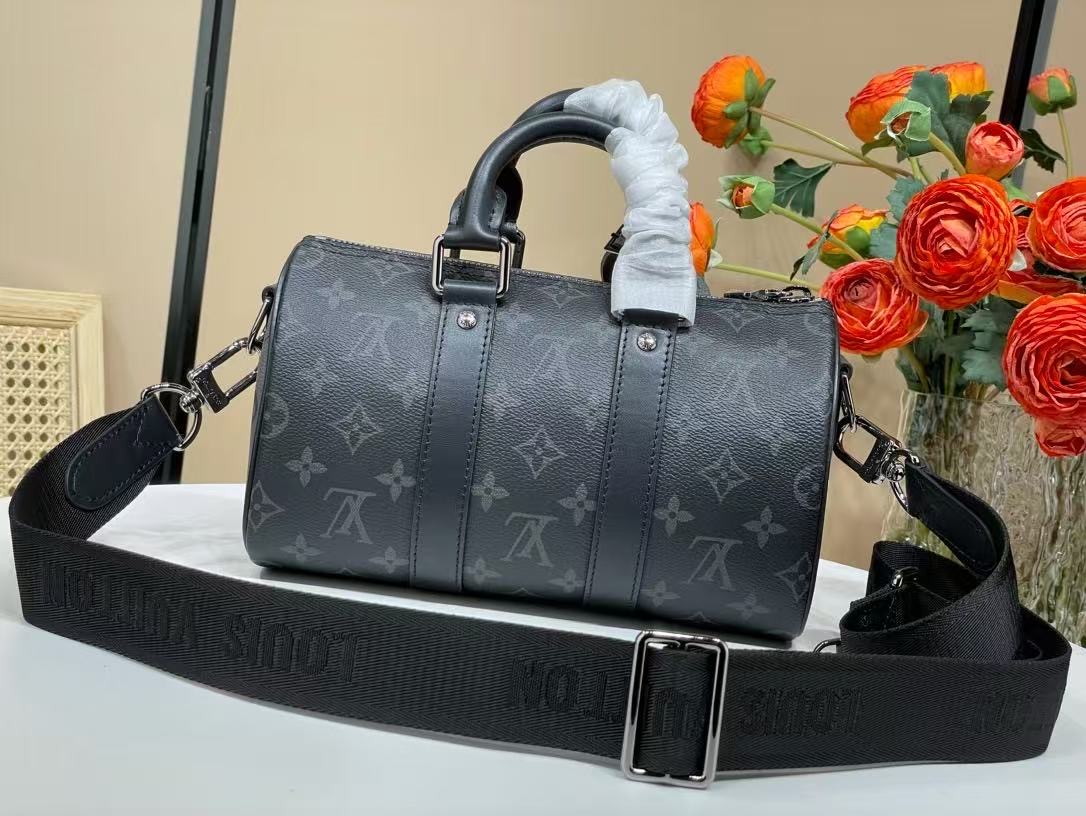 Louis Vuitton Keepall Bandouliere 25