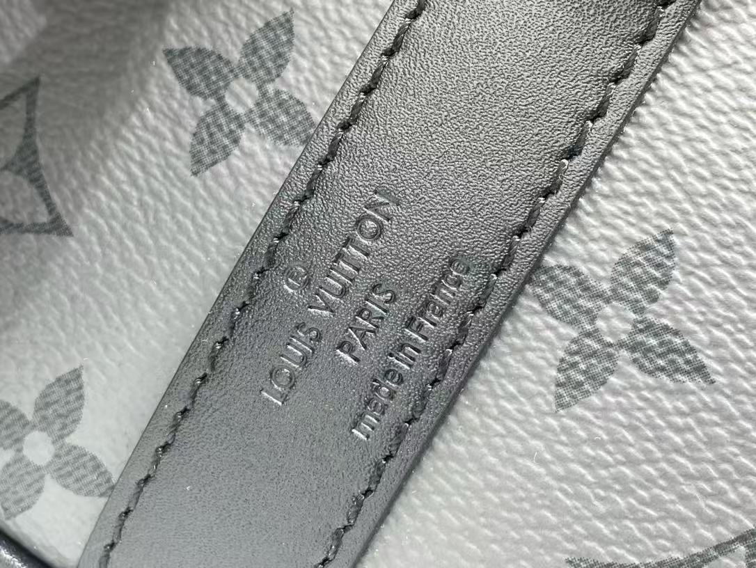 Louis Vuitton Keepall Bandouliere 25