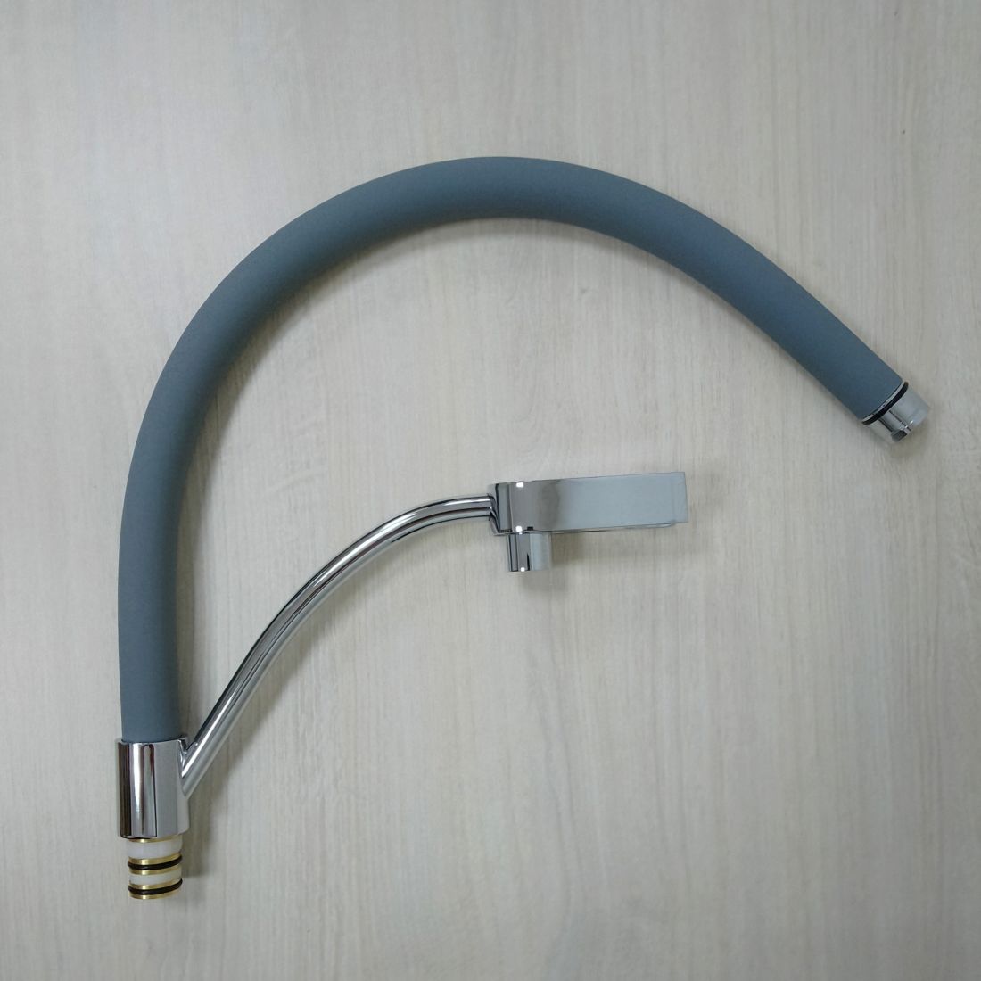 Излив для LM3074C, в сборе