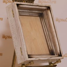 Киот под икону ясень простой светлый патина с эмалью (под доску 17-21см)