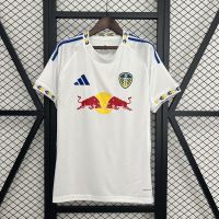 Домашняя форма Leeds United 25/26