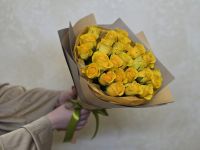 25 желтых роз
